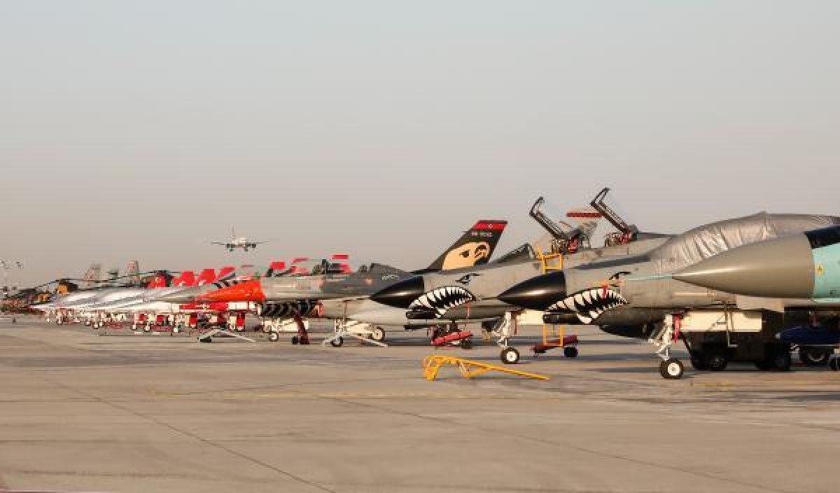 TEKNOFEST'e özel gökyüzünde gösteri