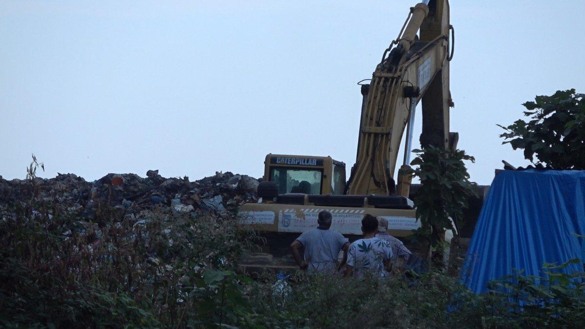 Artvin’deki çöp duvarı, vatandaşların tepkisini çekti