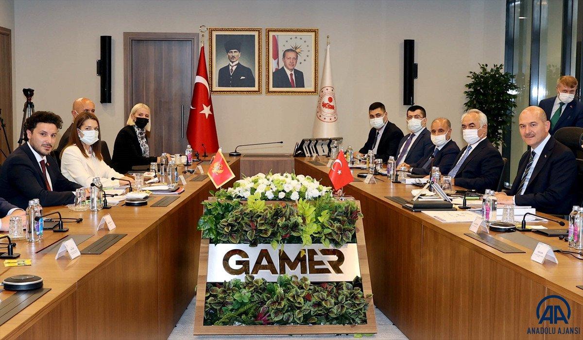 Süleyman Soylu, Karadağ Başbakan Yardımcısı Abazoviç ile görüştü