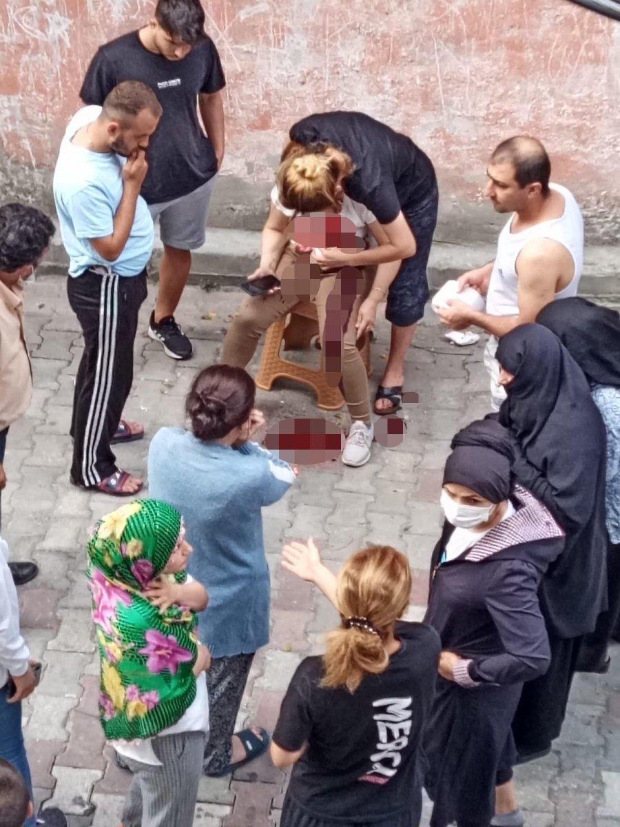 Esenyurt’ta eski sevgilisi göğsünden bıçaklayıp kaçtı