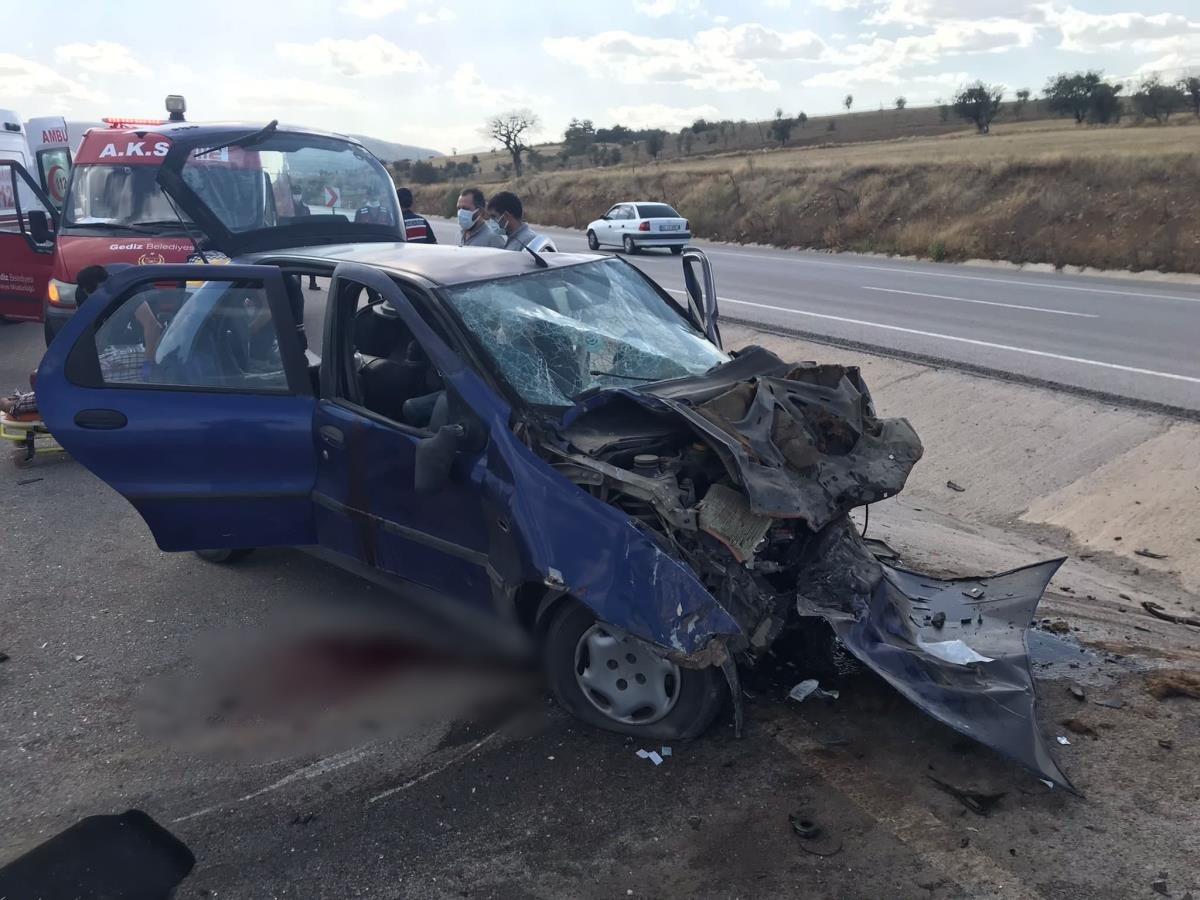 Kütahya'da şerit ihlali ölüm getirdi