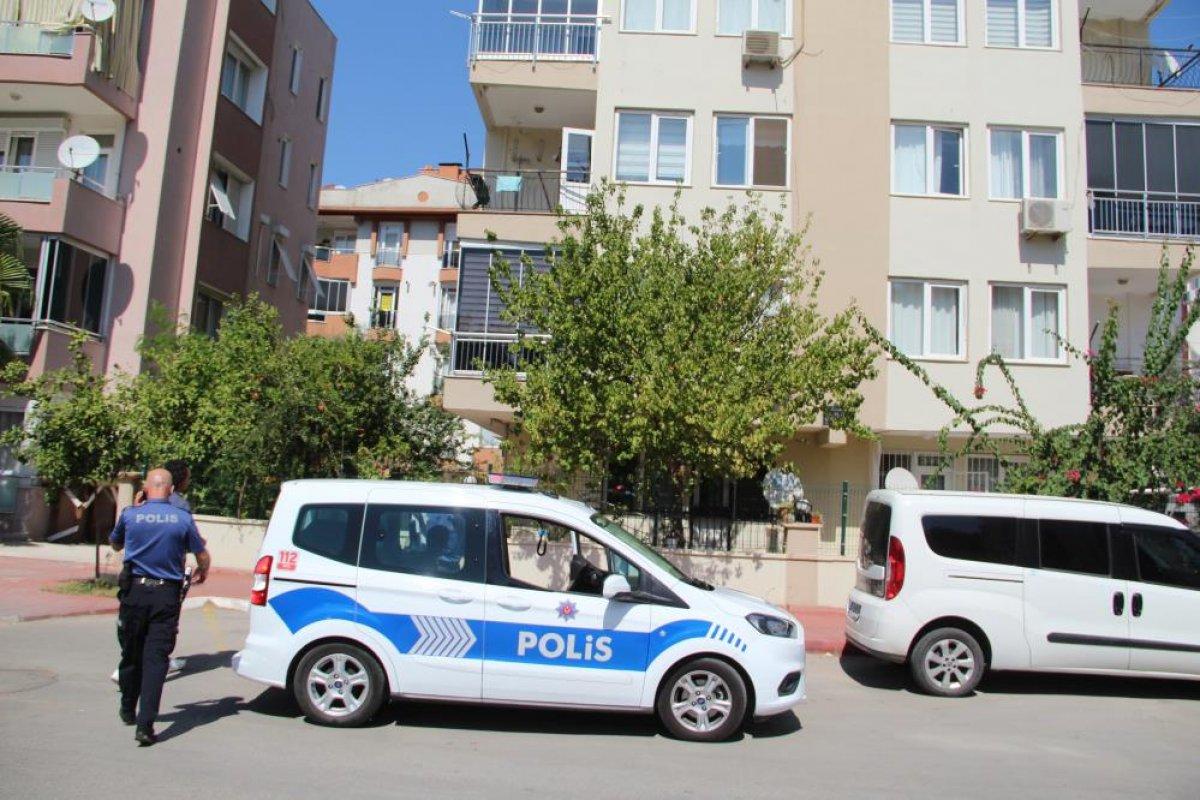 Antalya'da hırsızlık şüphelisi 'koronayım' diyerek yalan söyledi