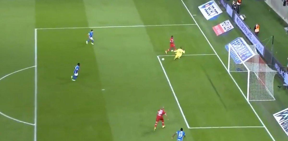 Samatta'nın asistinde Frey gol attı