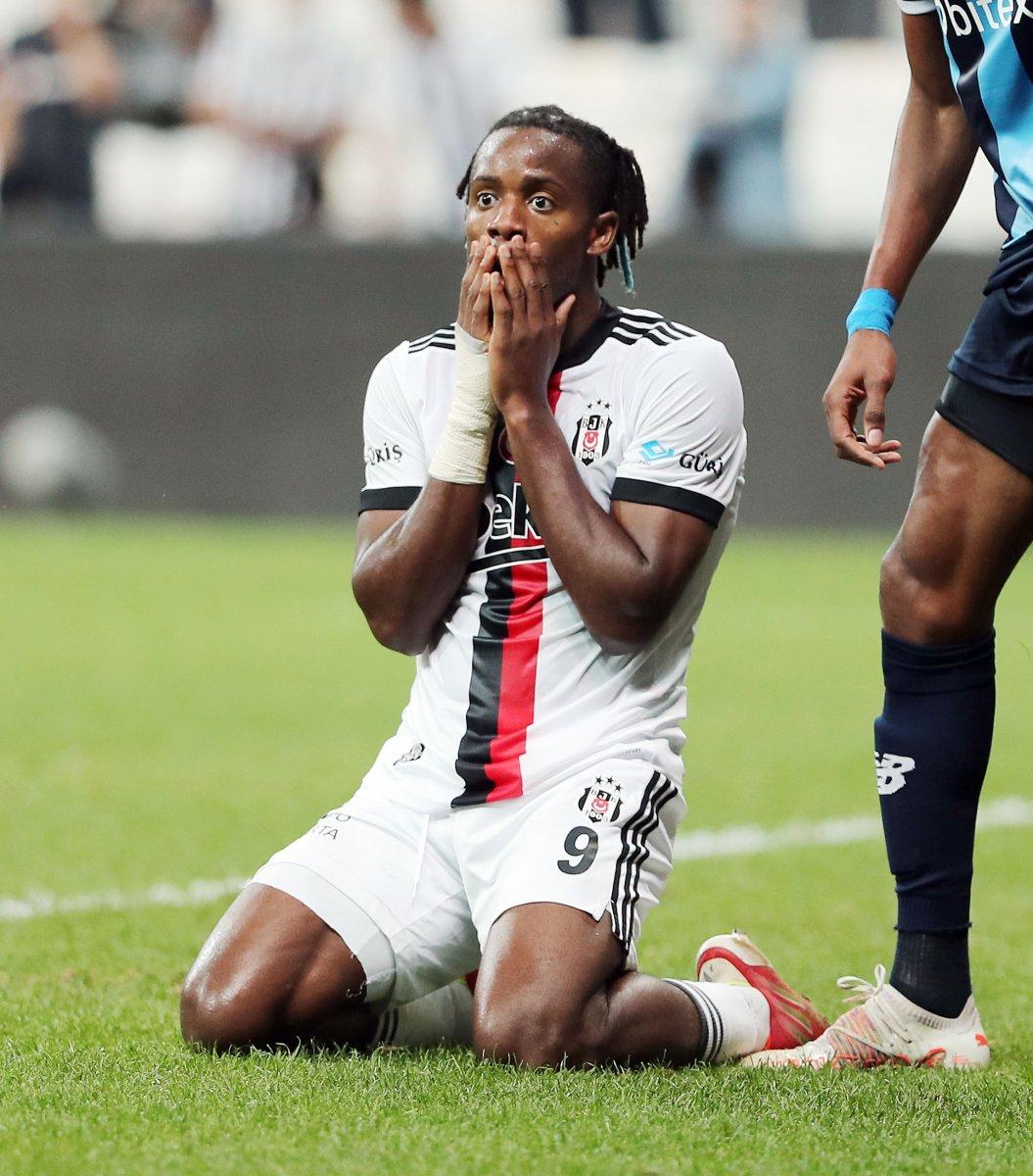 Beşiktaş'ta Altay maçı öncesi eksikler çoğaldı