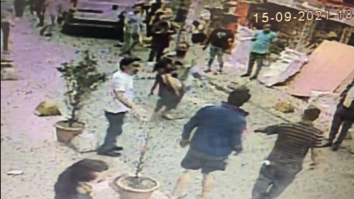 Beyoğlu’nda 17 yaşındaki eşini vurdu, intihar süsü verdi