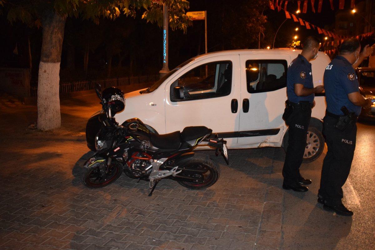 Malatya'da otomobil ile motosiklet çarpıştı