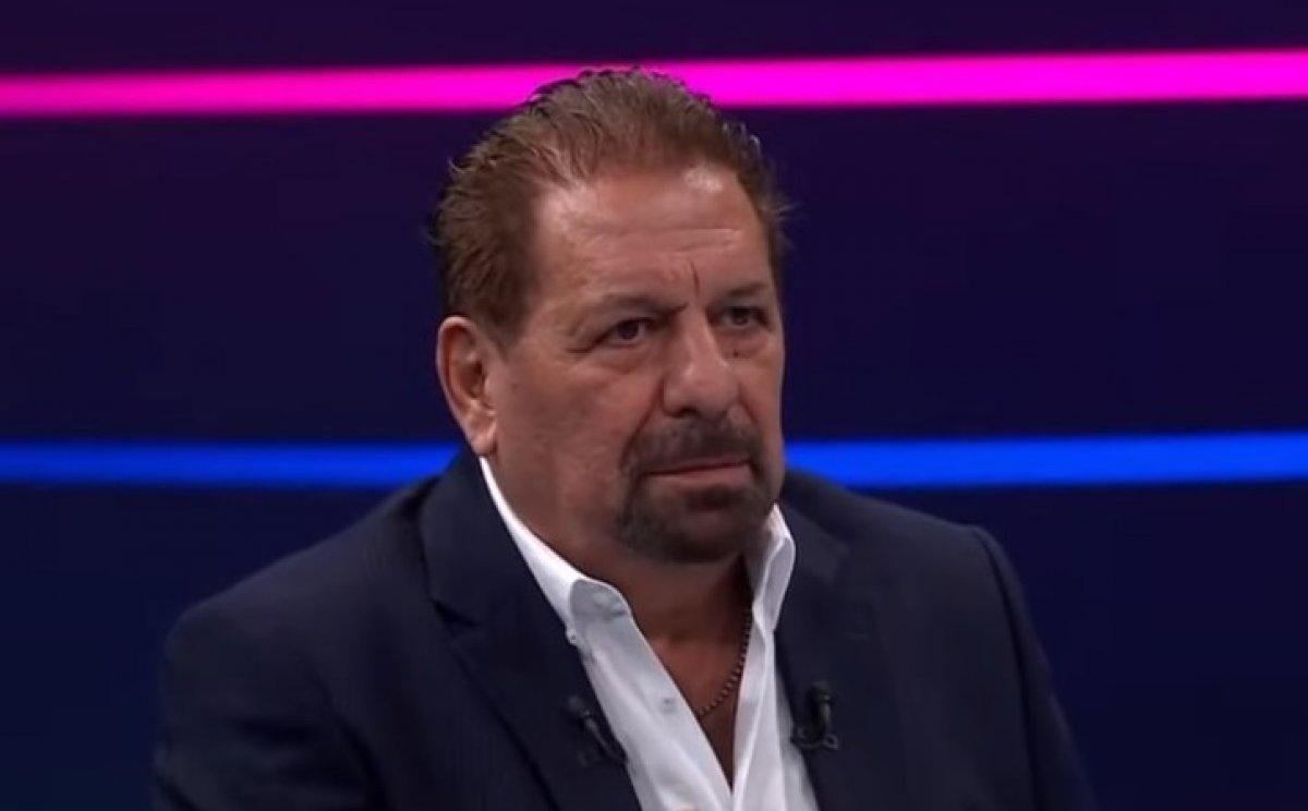 Cüneyt Çakır'ın maçı bitirme anı tepki topladı