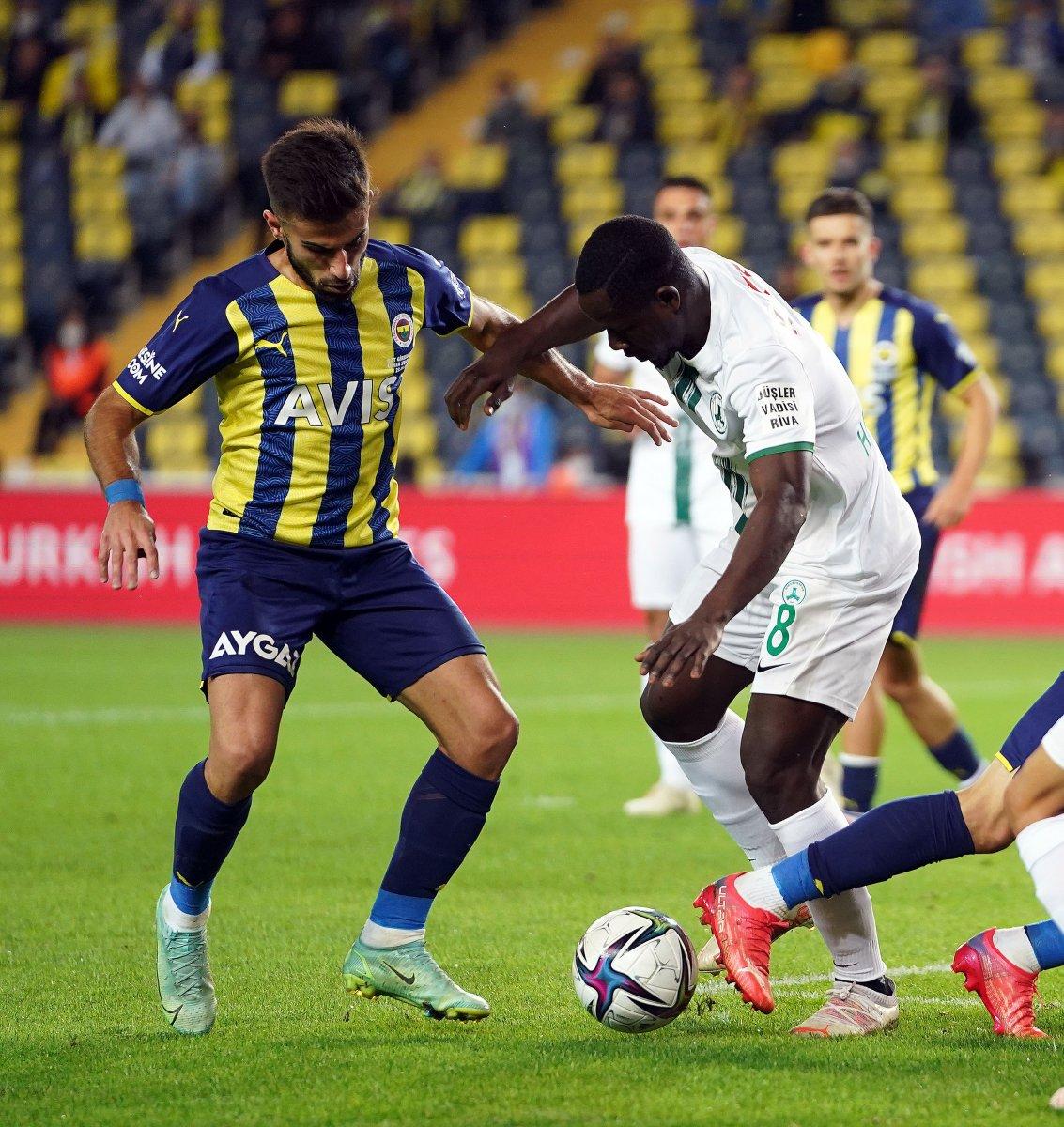 Fenerbahçe, Giresunspor'u 2 golle geçti