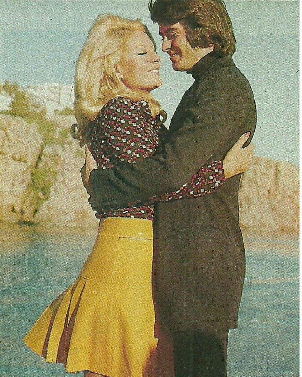 Emel Sayın, Tarık Akan'ı unutamıyor