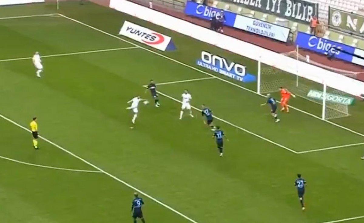 Endri Çekiçi'den klas gol