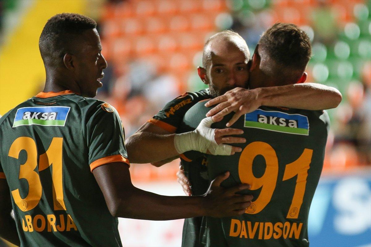 Alanyaspor, evinde Kasımpaşa'yı yendi