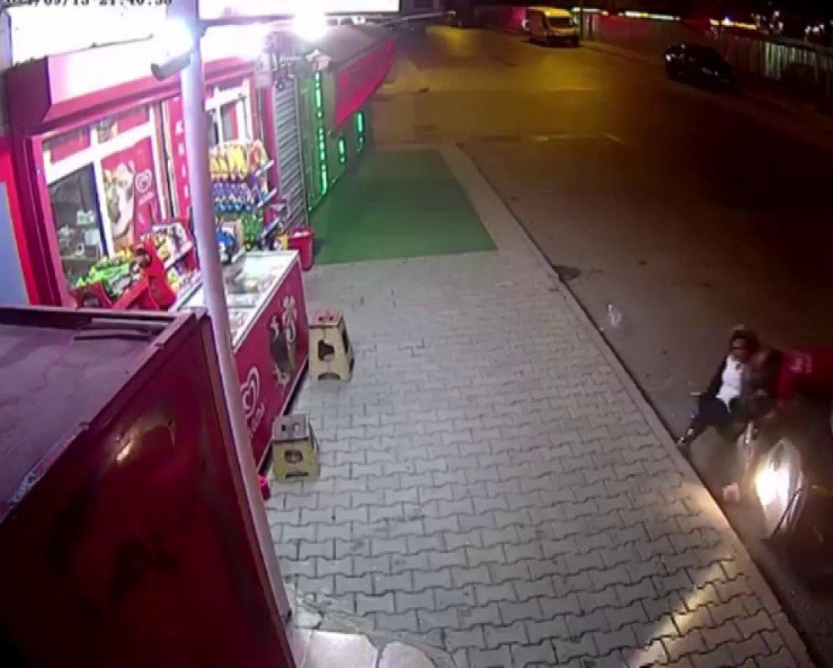 Ümraniye'de fren yerine gaza basan motosikletli