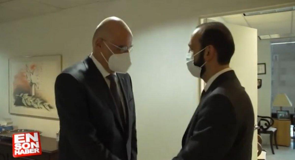 Nikos Dendias, Ermeni mevkidaşı Mirzoyan'la Dağlık Karabağ'ı görüştü