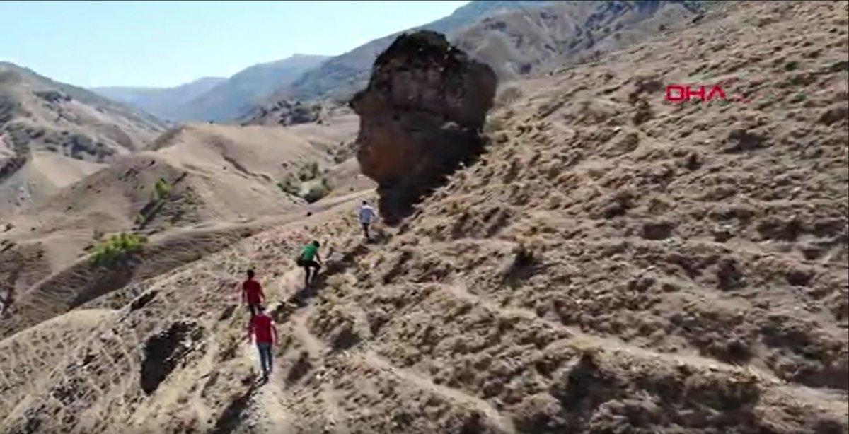 Muş’ta, insan kafasını andıran ‘Ovaya Bakan Adam’ kayası turizme kazandırılacak
