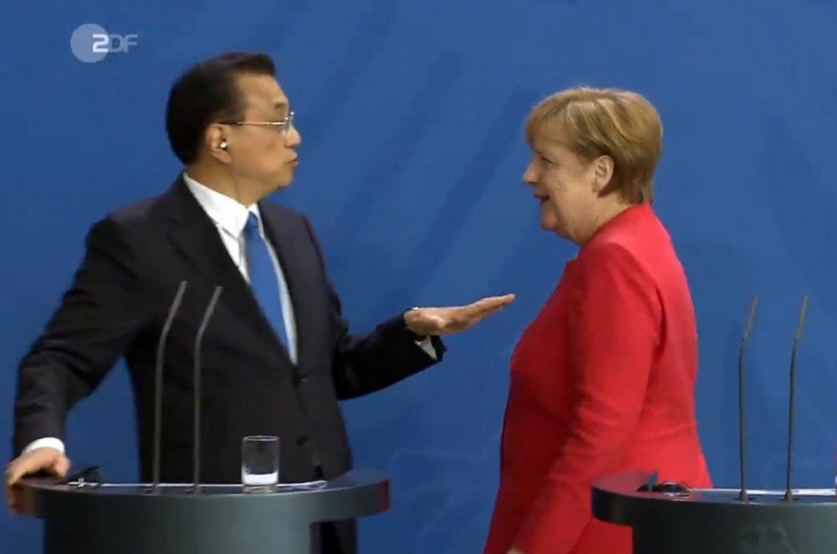 Angela Merkel'in ilginç anları