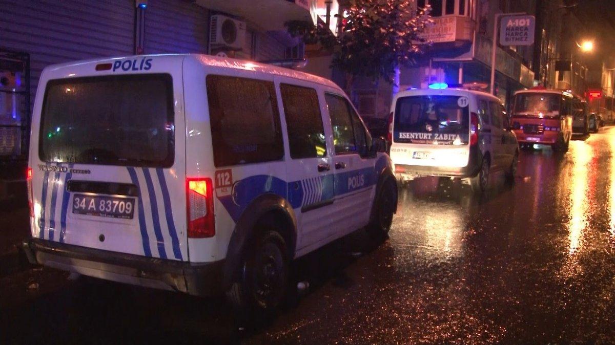 İstanbul'da midibüsün altında kalan genç yaşamını yitirdi