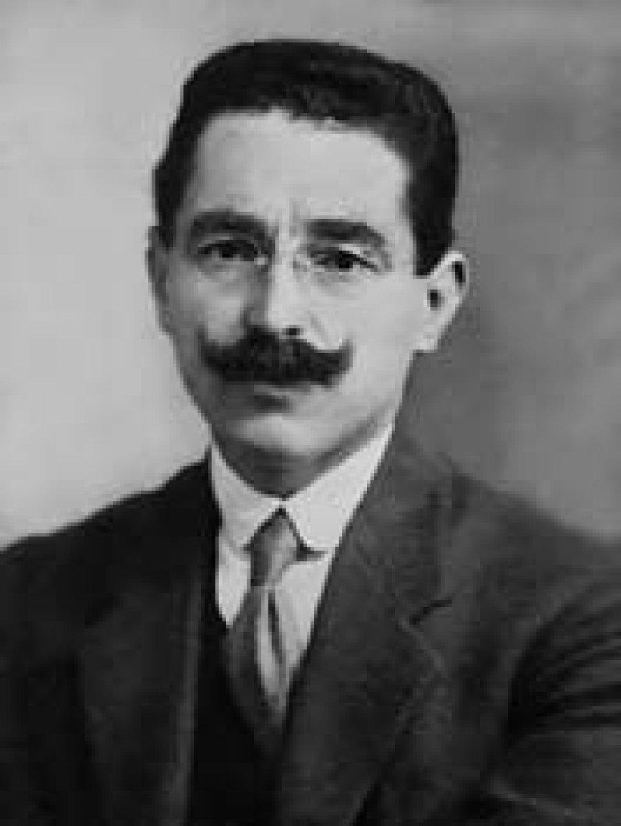 Vakanüvis yazdı: Kalpağın mazisi