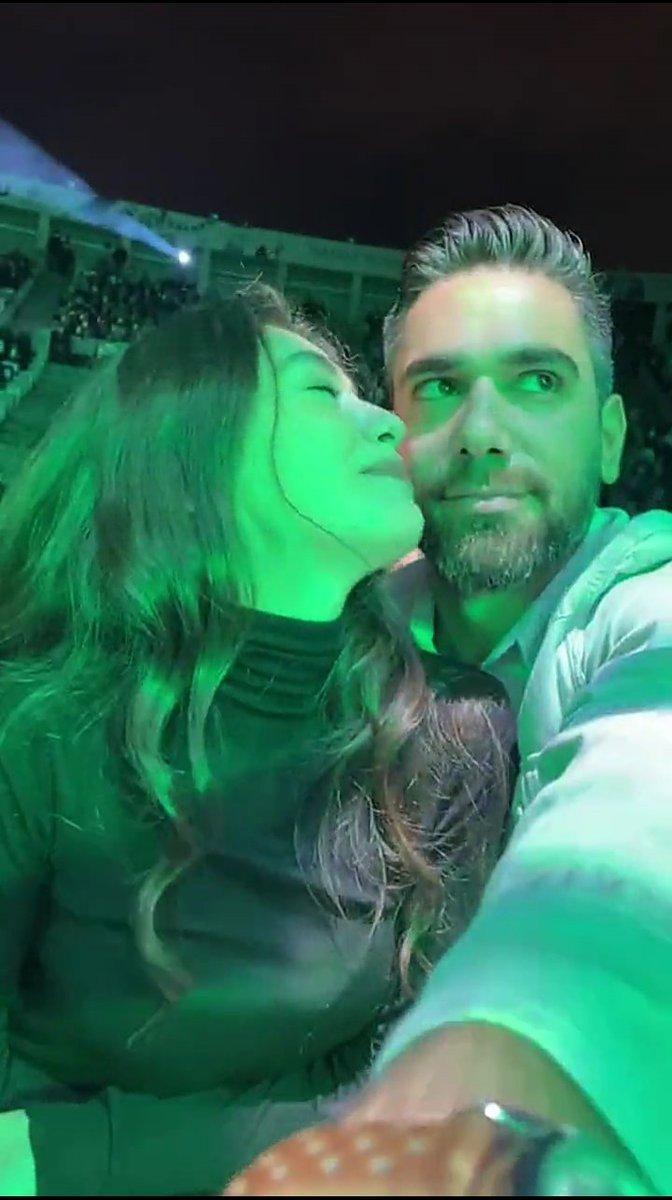 Kadir Doğulu ve Neslihan Atagül konsere gitti