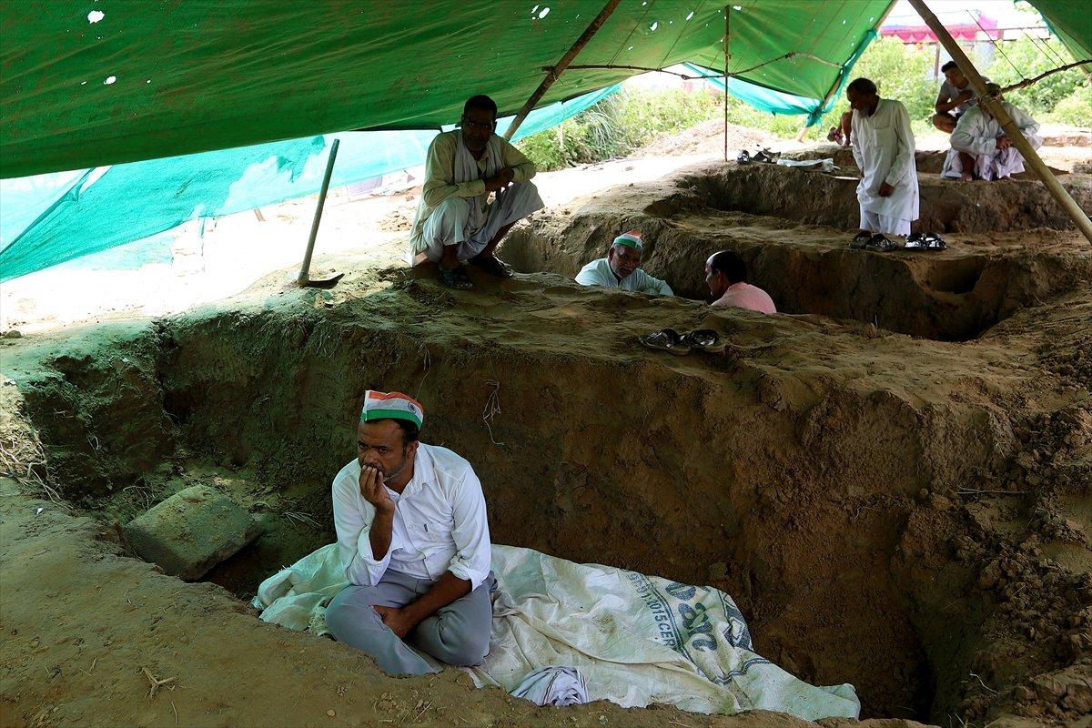Hindistan'da çiftçiler, tarım reformunu protesto etti