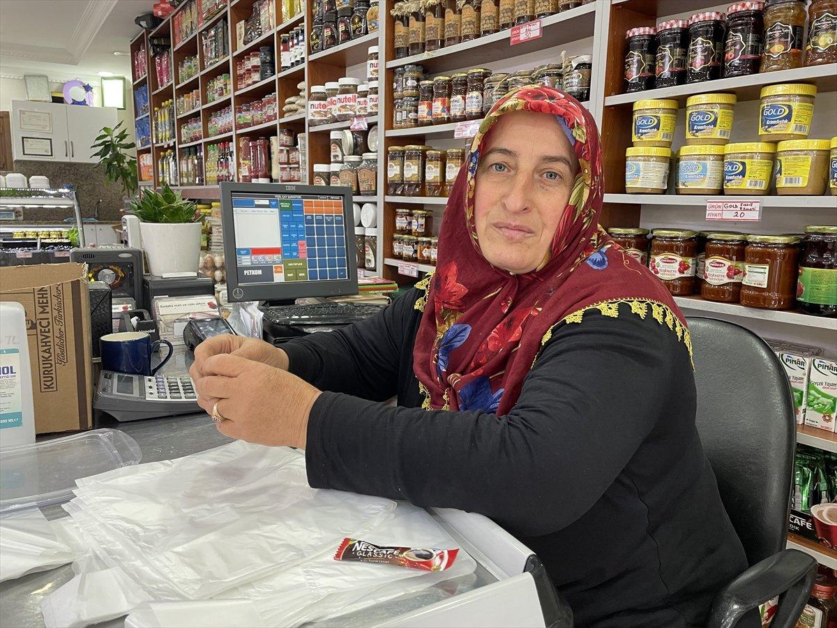 Sarıyer'de vatandaşlar derenin yaydığı kokudan şikayetçi