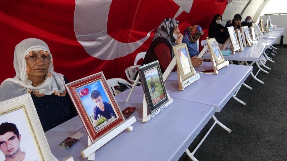 Diyarbakır'da evlat nöbetindeki baba: Çocuğumu HDP’den almadan gitmeyeceğim