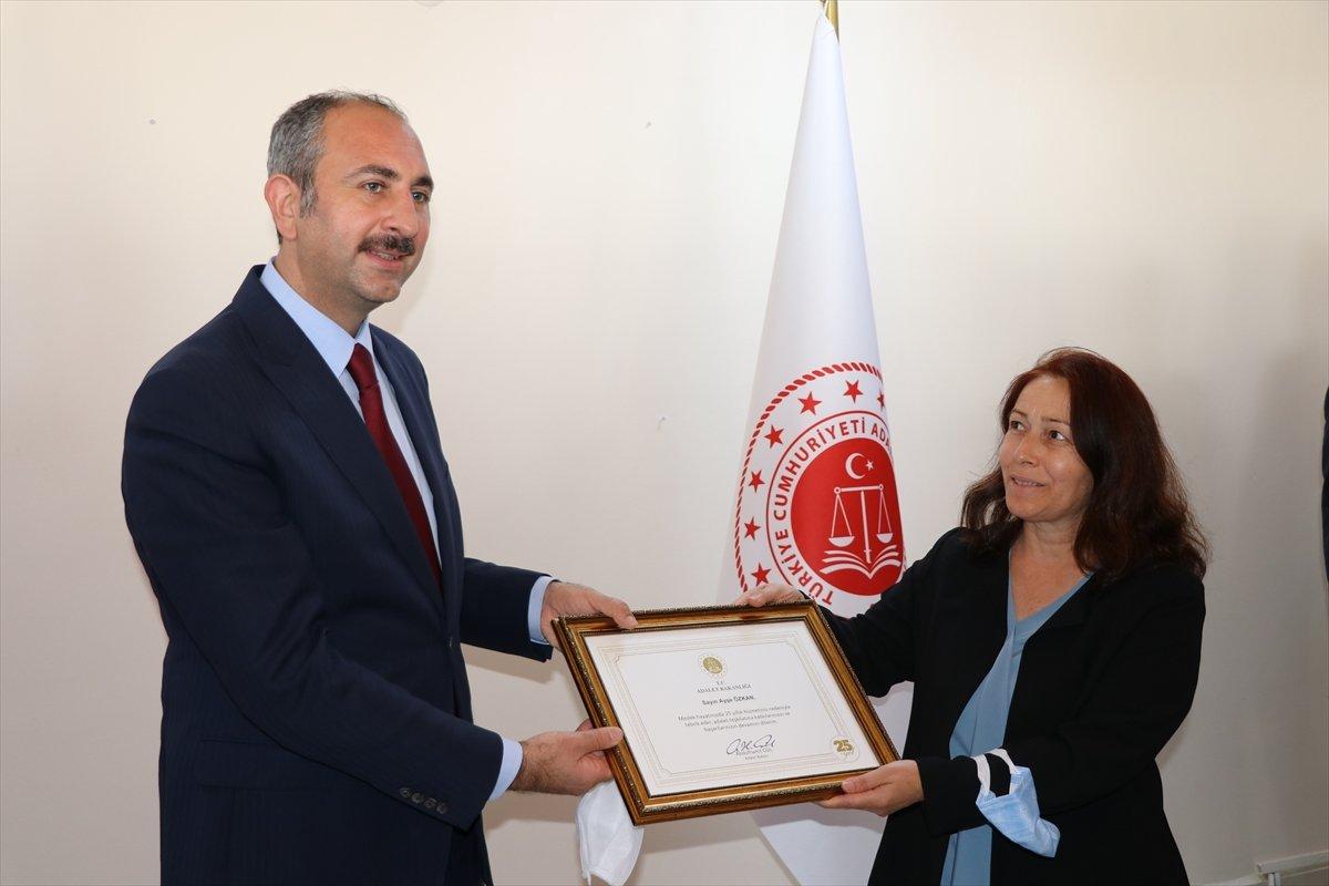 Abdülhamit Gül’den kadro müjdesi