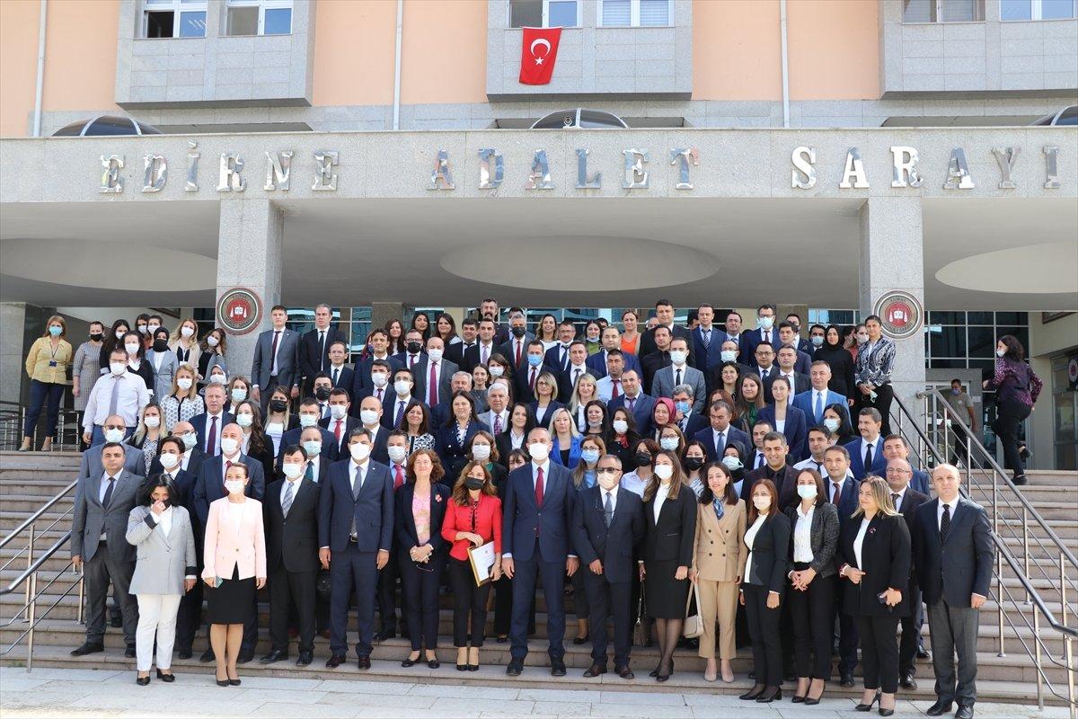 Abdülhamit Gül’den kadro müjdesi