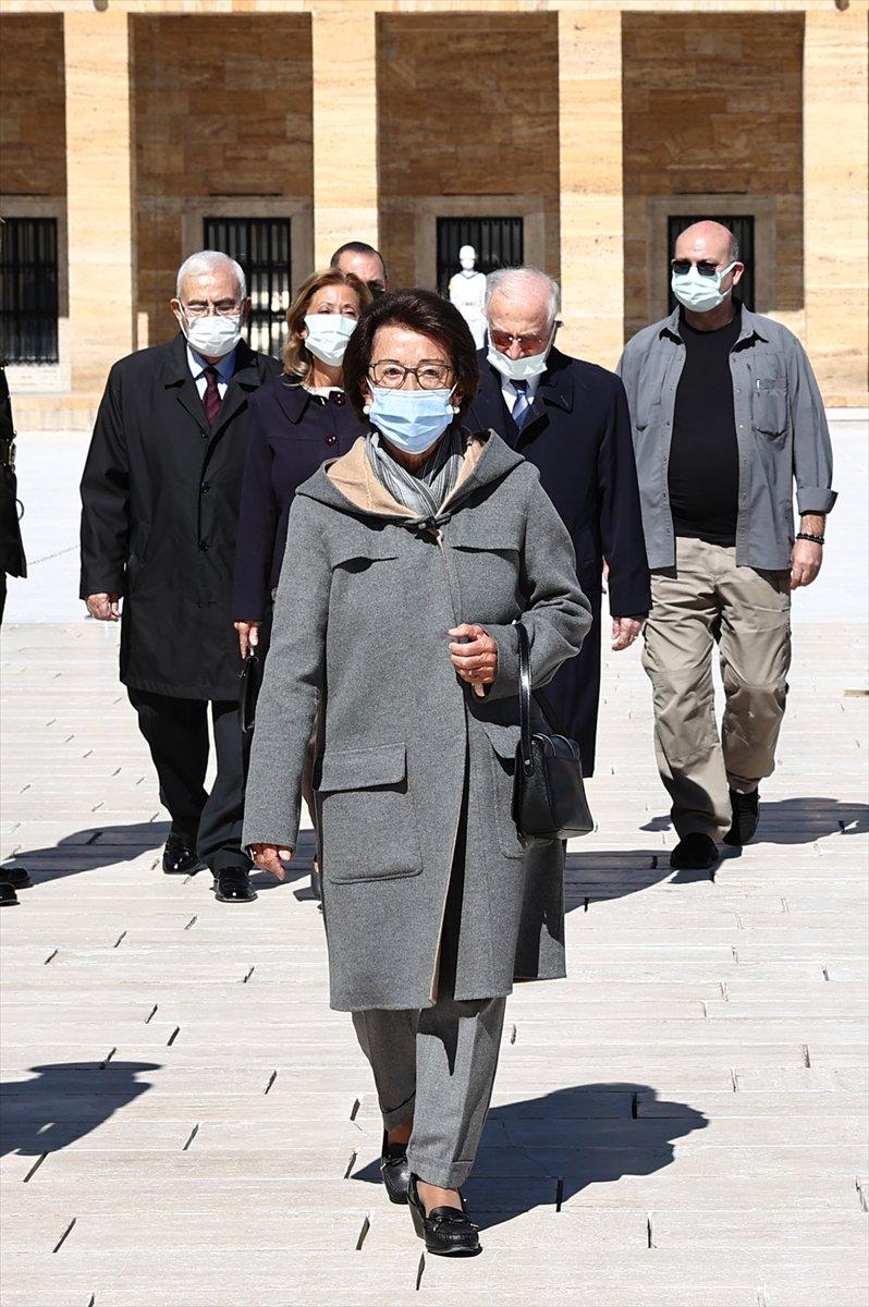 İsmet İnönü için Anıtkabir'de sönük tören