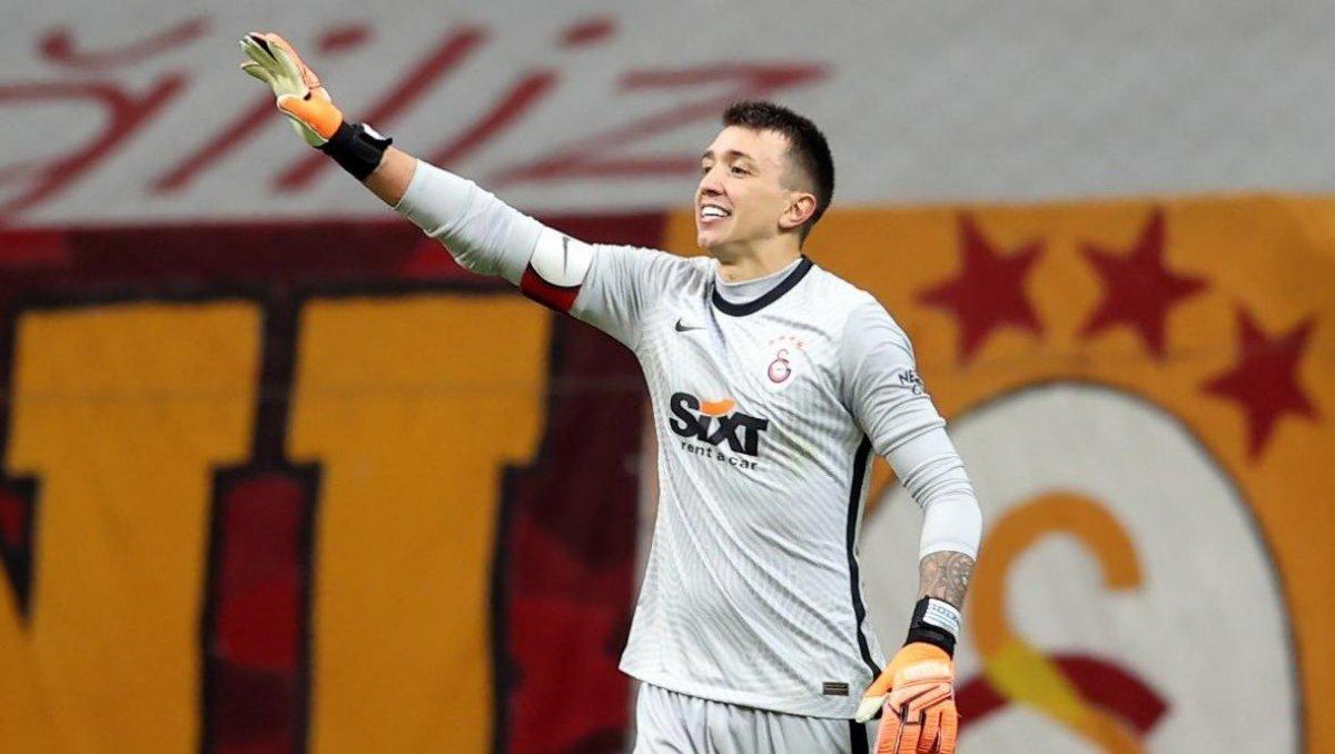 Fernando Muslera: Burası Galatasaray birlikte çıkacağız