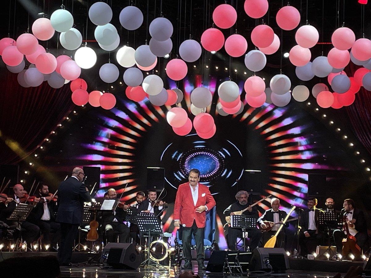 İbrahim Tatlıses, 12 yıl aradan sonra konser verdi