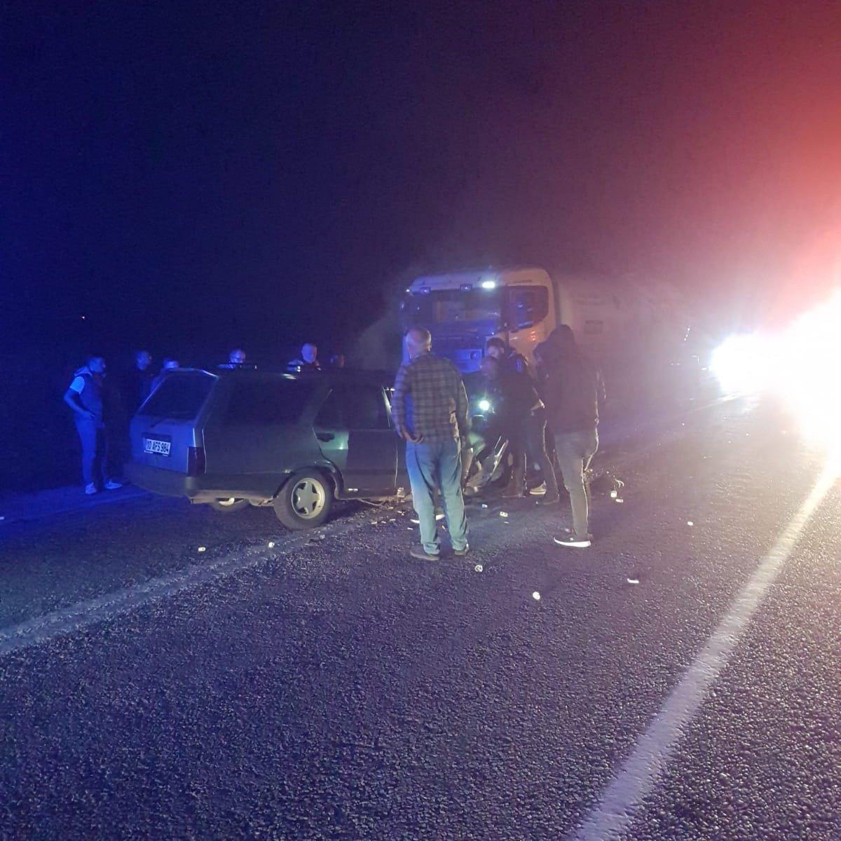 Balıkesir'de feci kaza: Nişanlı çift öldü