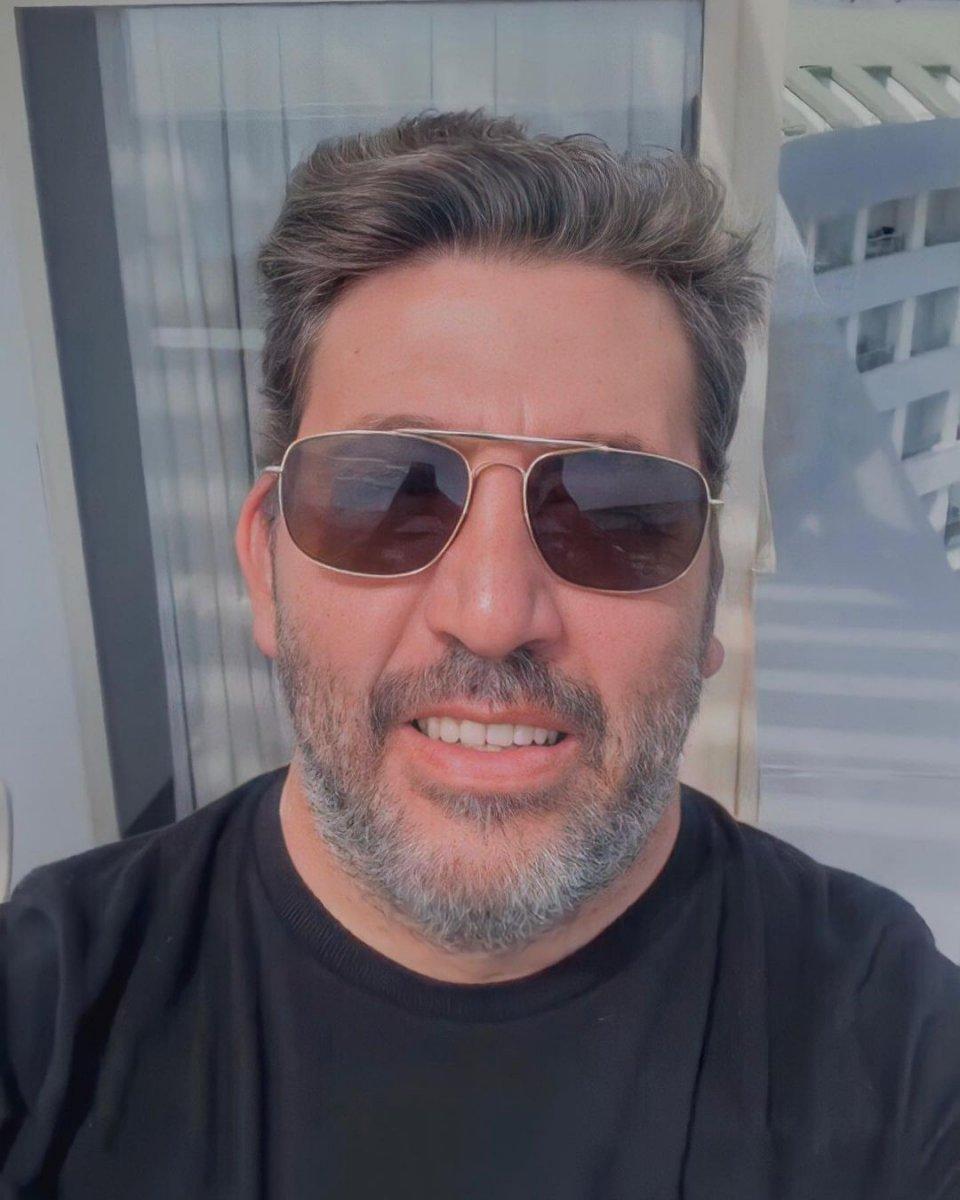 Emre Kınay'ın atölyesinin bulunduğu binada yangın çıktı