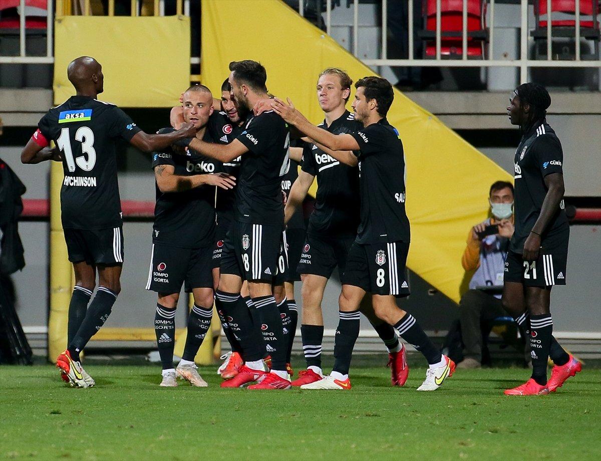 Beşiktaş, Altay'a mağlup oldu