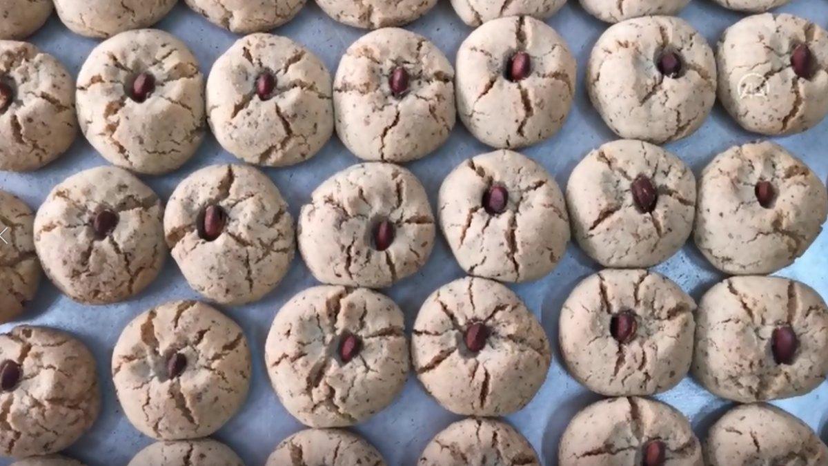 Kayısı çekirdekli kurabiye