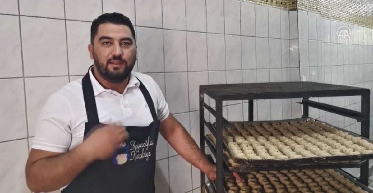 Kayısı çekirdekli kurabiye