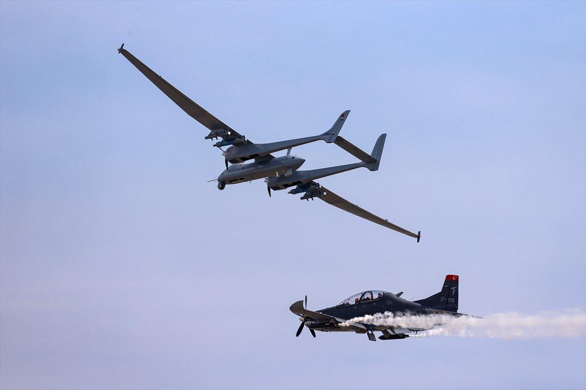 TEKNOFEST gösteri uçuşları heyecan yarattı