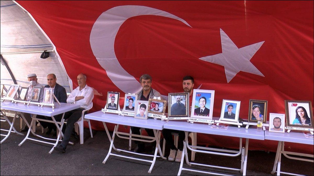 Evlat nöbetindeki baba: Barış çadırın altındadır