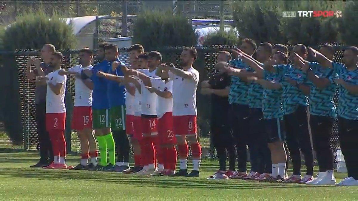 İşitme Engelliler Futbol Milli Takımı, İstiklal Marşı'nı okudu