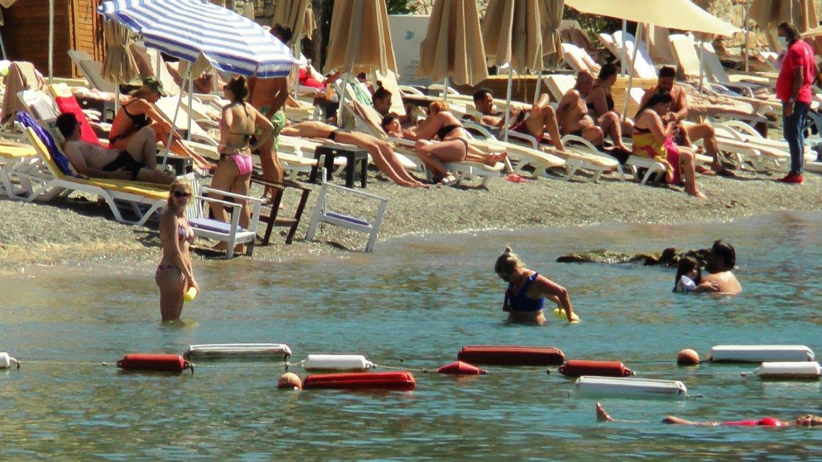 Bodrum’da deniz keyfi, Doğu’da kar kabusu