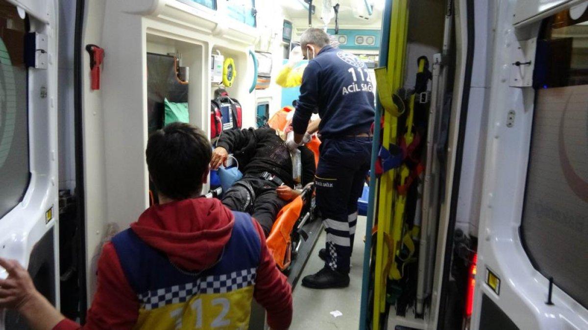 Samsun'da saldırıya uğrayan adamın yakını sağlıkçılara tepki gösterdi