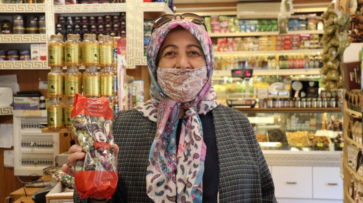 Kocaeli'de vatandaşlar soğuktan korunmak için aktarların yolunu tuttu