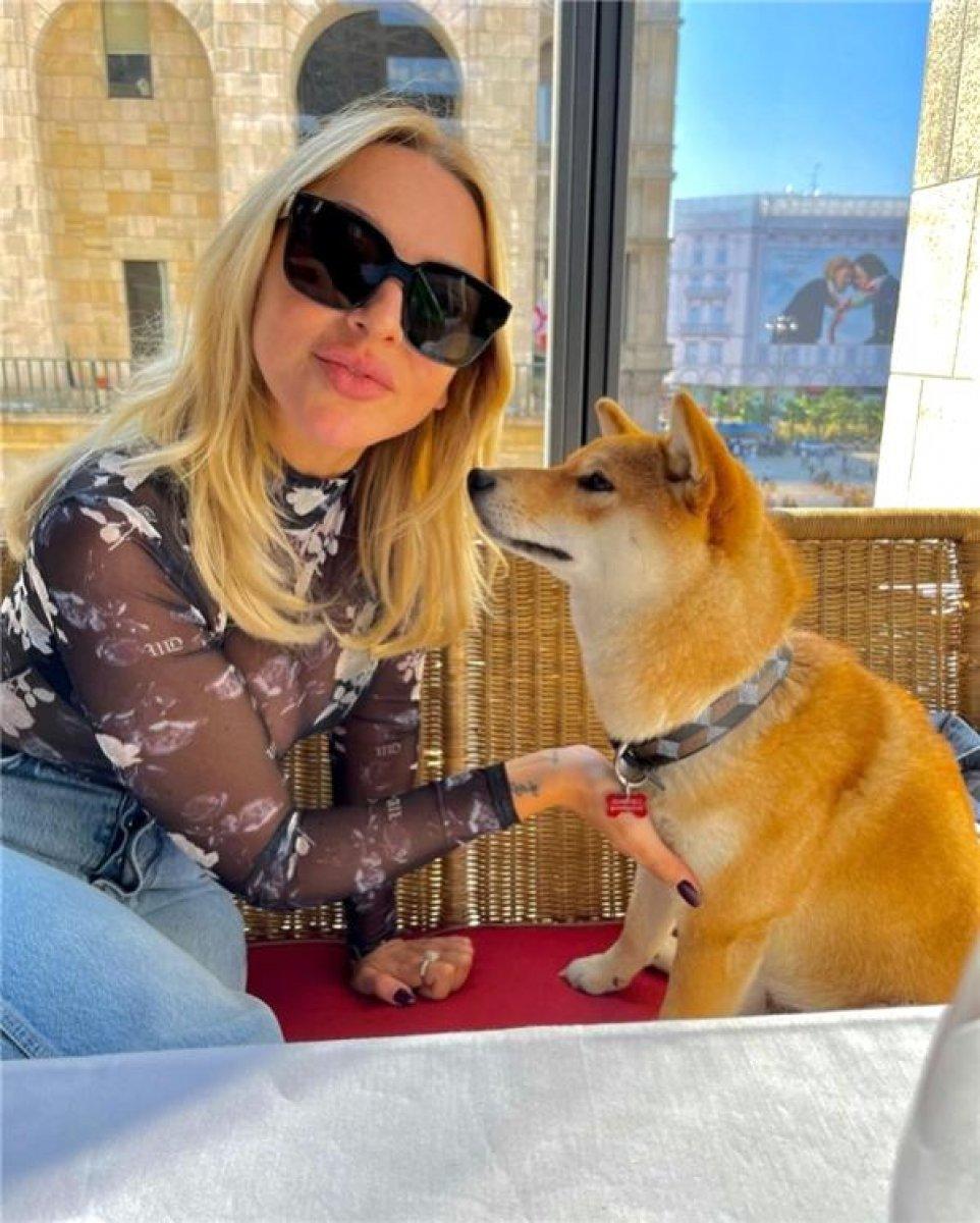 Hadise 'Benek'i unuttu