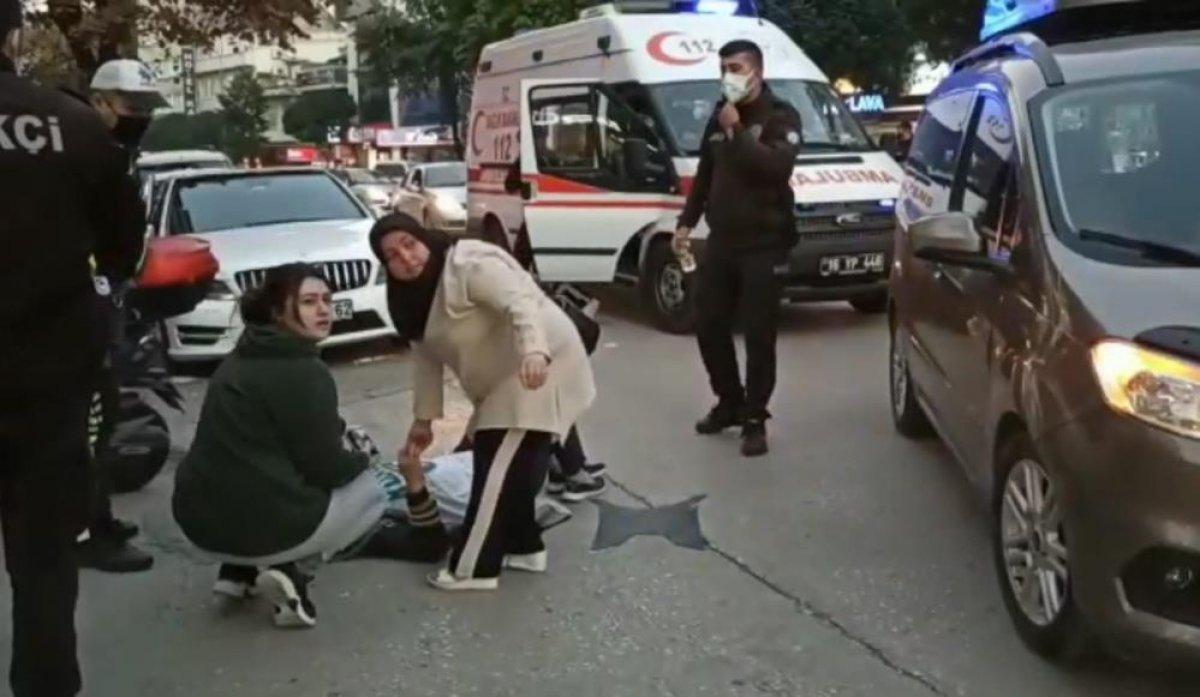 Bursa'da elektrikli bisiklet ile otomobil çarpıştı