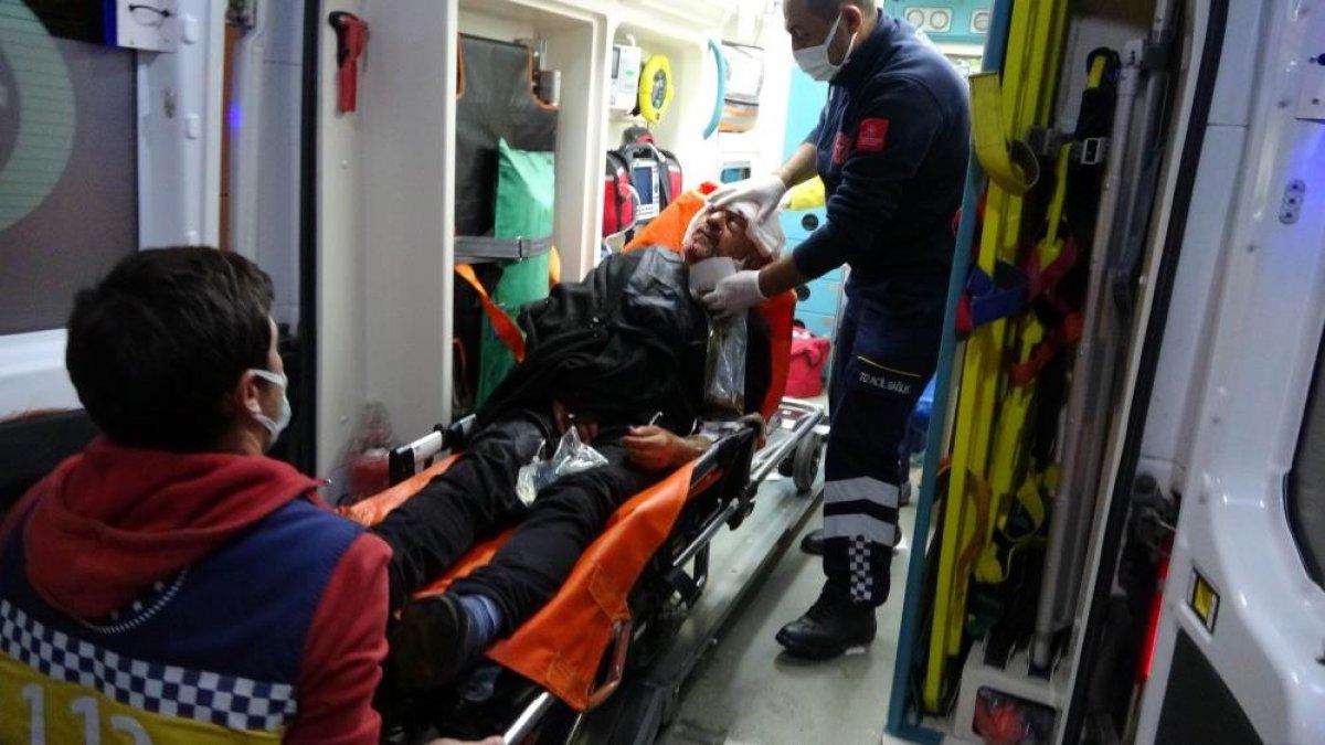 Samsun'da saldırıya uğrayan adamın yakını sağlıkçılara tepki gösterdi