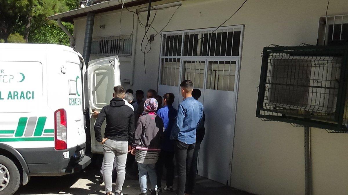 Gaziantep'te vurdukları çocuğu levyeyle darbettiler