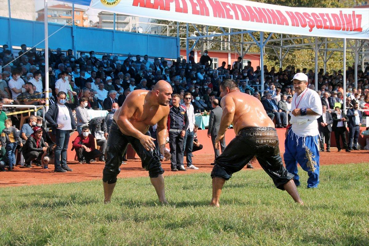 İsmail Balaban, Alaplı Yağlı Güreşleri'nde ilk kez başpehlivan oldu