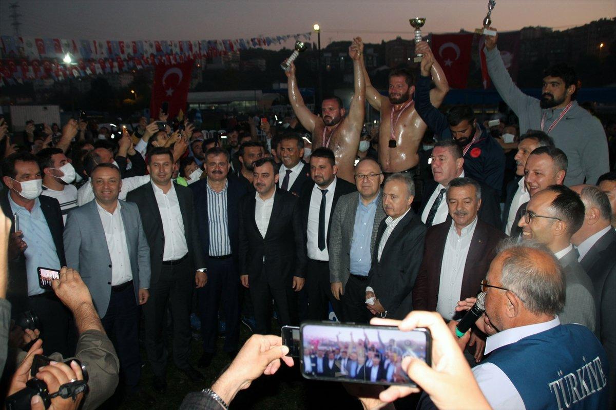 İsmail Balaban, Alaplı Yağlı Güreşleri'nde ilk kez başpehlivan oldu