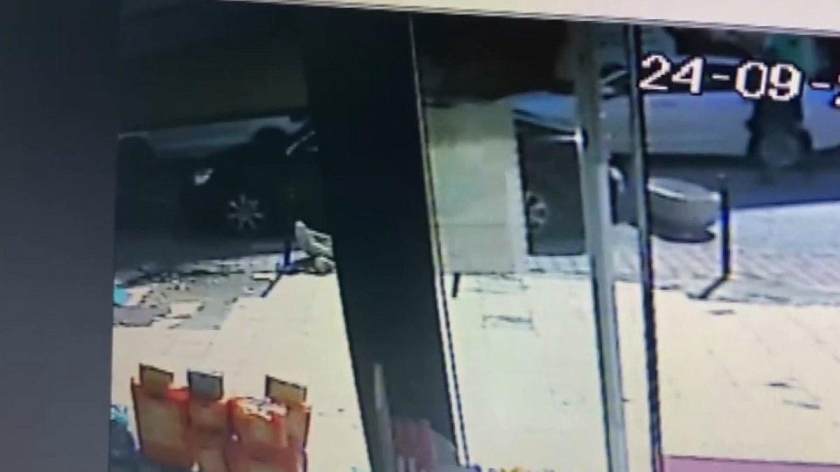 Gaziosmanpaşa'da kazada parmakları kopan beyin cerrahı, zamanla yarıştı