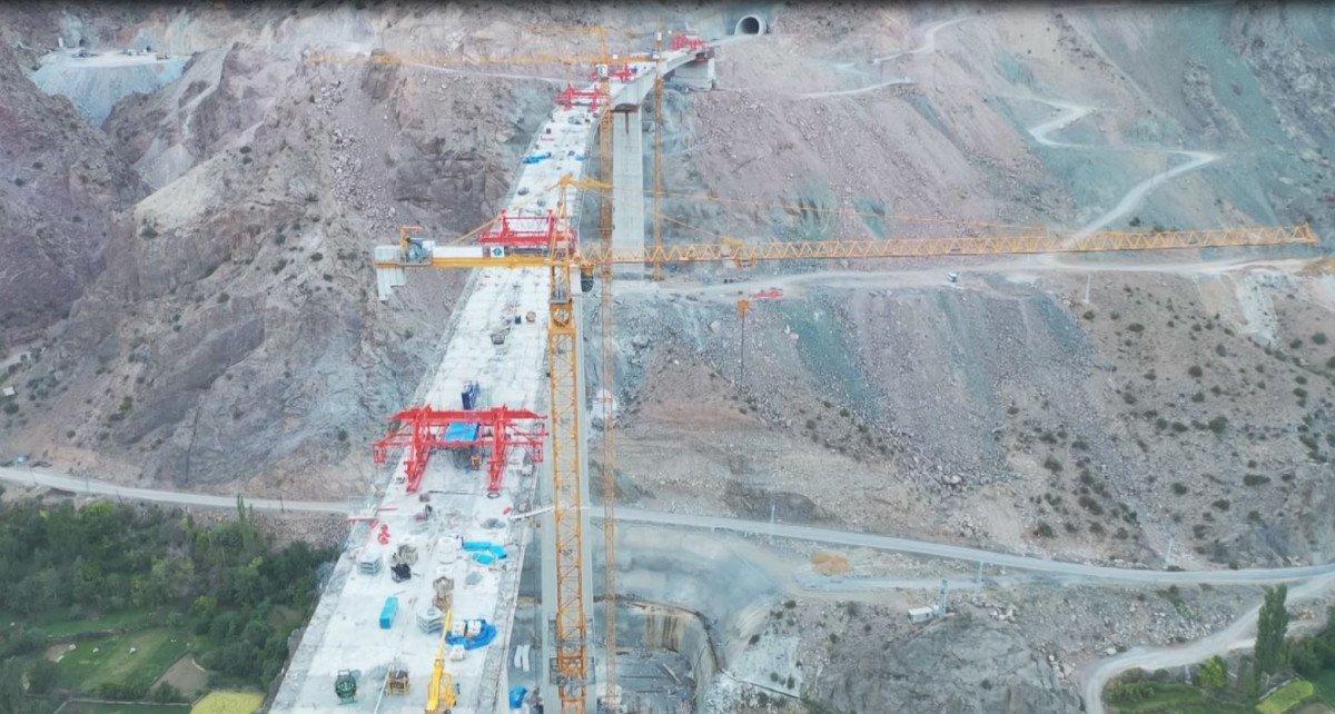 Türkiye’nin en yüksek ayaklı 2'nci viyadüğü 'Tekkale' açılıyor