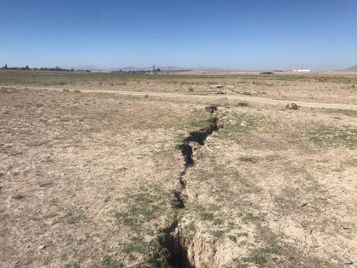 Konya Ovası'ndaki yarıklar kırsal mahallelere ulaştı
